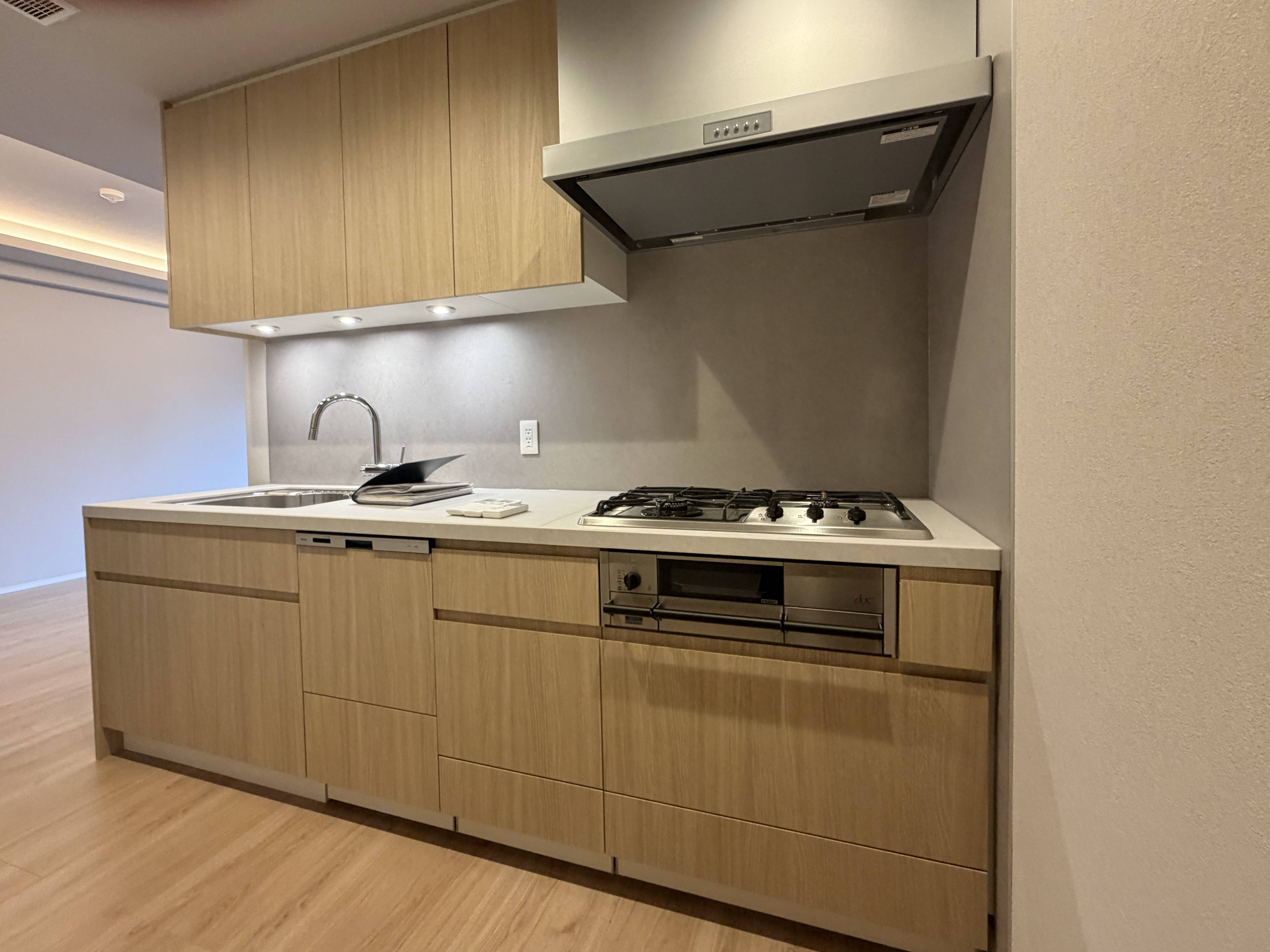 Dash Living Aoyama, Premier-2BRO Image