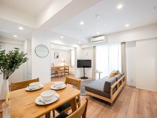 1 Bedroom with Study