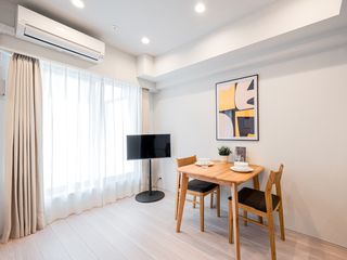 1 Bedroom with Roof Balcony