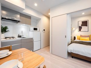 1 Bedroom with Roof Balcony