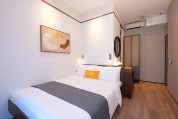 Executive Queen High