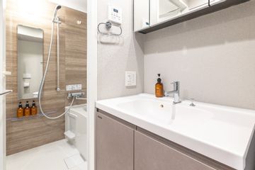 1 Bedroom with Large Balcony