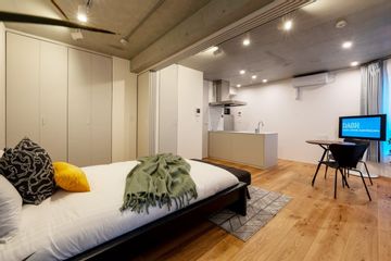 Deluxe Large Studio Apartment