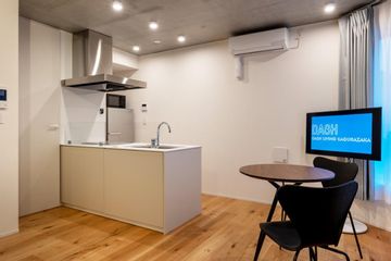 Deluxe Large Studio Apartment