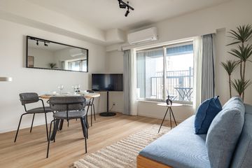 1 Bedroom with Large Balcony