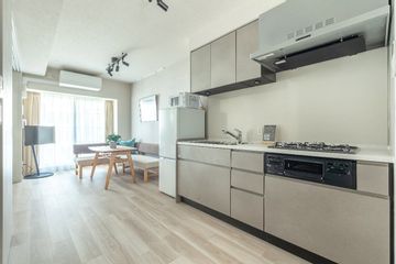 2 Bedroom with Workspace High