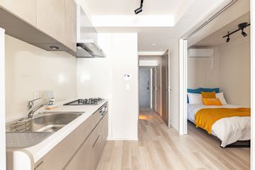 2 Bedroom with Workspace High