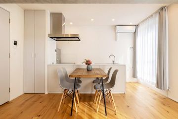 2 Bedroom Penthouse with Rooftop Terrace