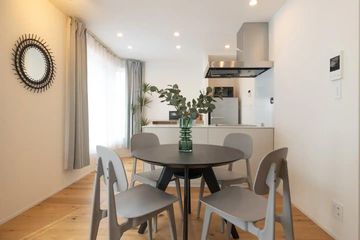 2 Bedroom with Den Apartment