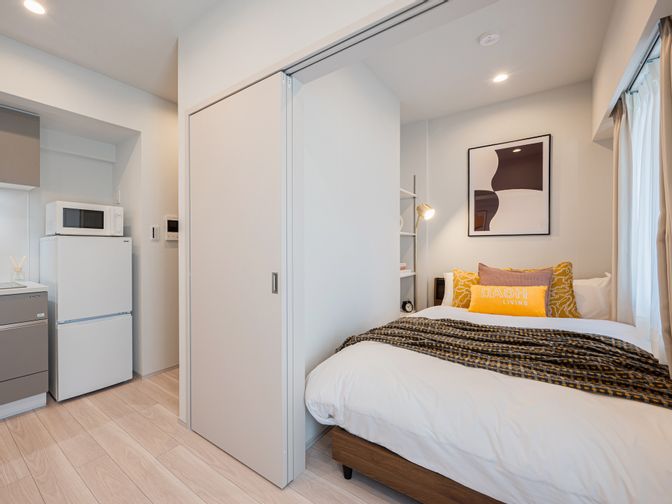 1 Bedroom with Roof Balcony