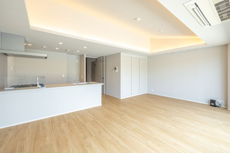 Deluxe-1BR (Unfurnished)