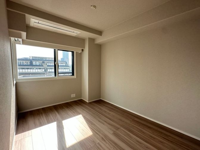 Premier-2BRO (Unfurnished)