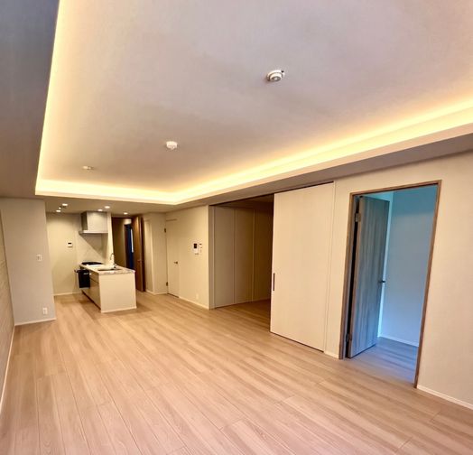 Executive-2BRO (Unfurnished)